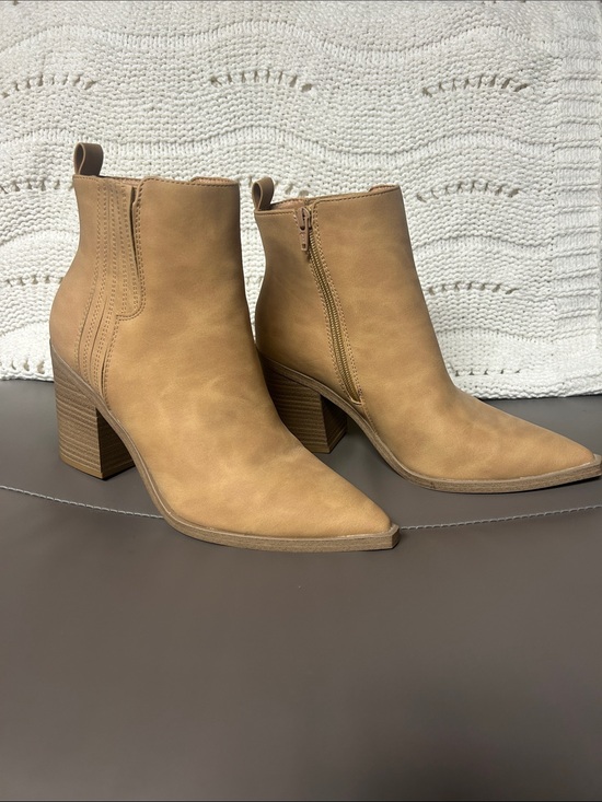 Universal Thread Shoes - Universal Thread Tan Pointed Toe Block Heel Ankle Boots
